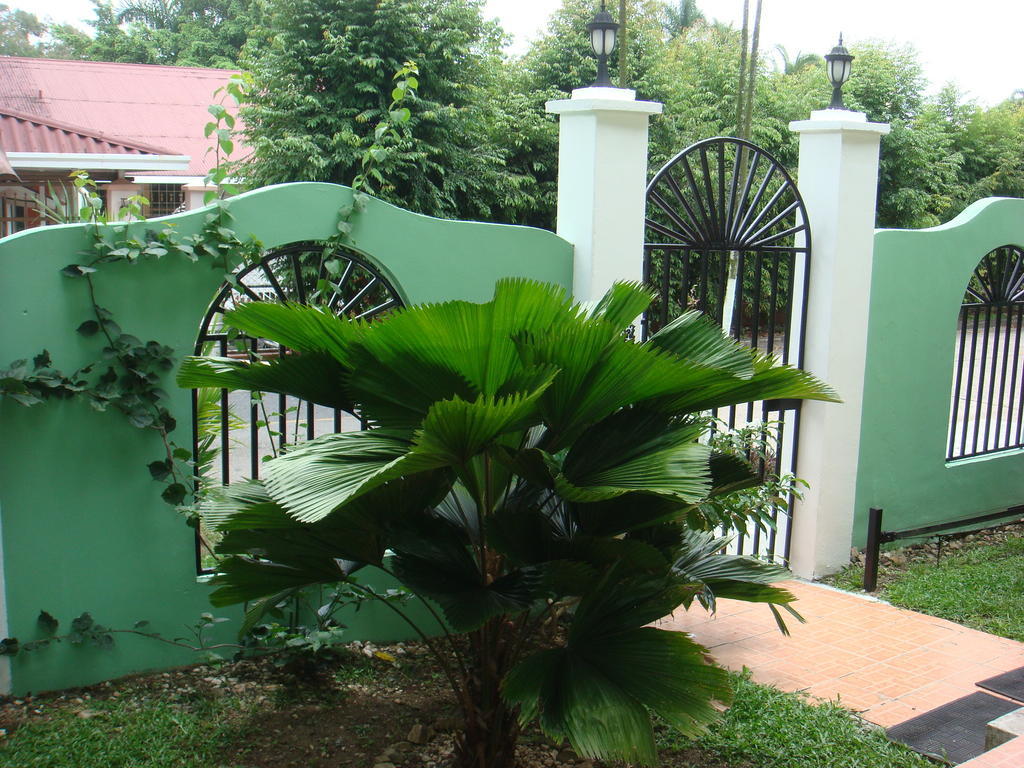 Dos Palmitos Bed And Breakfast Panama City Exterior photo